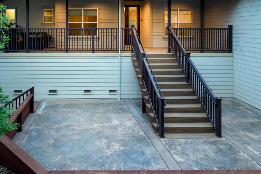 Lakeside Retreat: Pine Mountain Luxury Near Yosemite Groveland Exterior photo