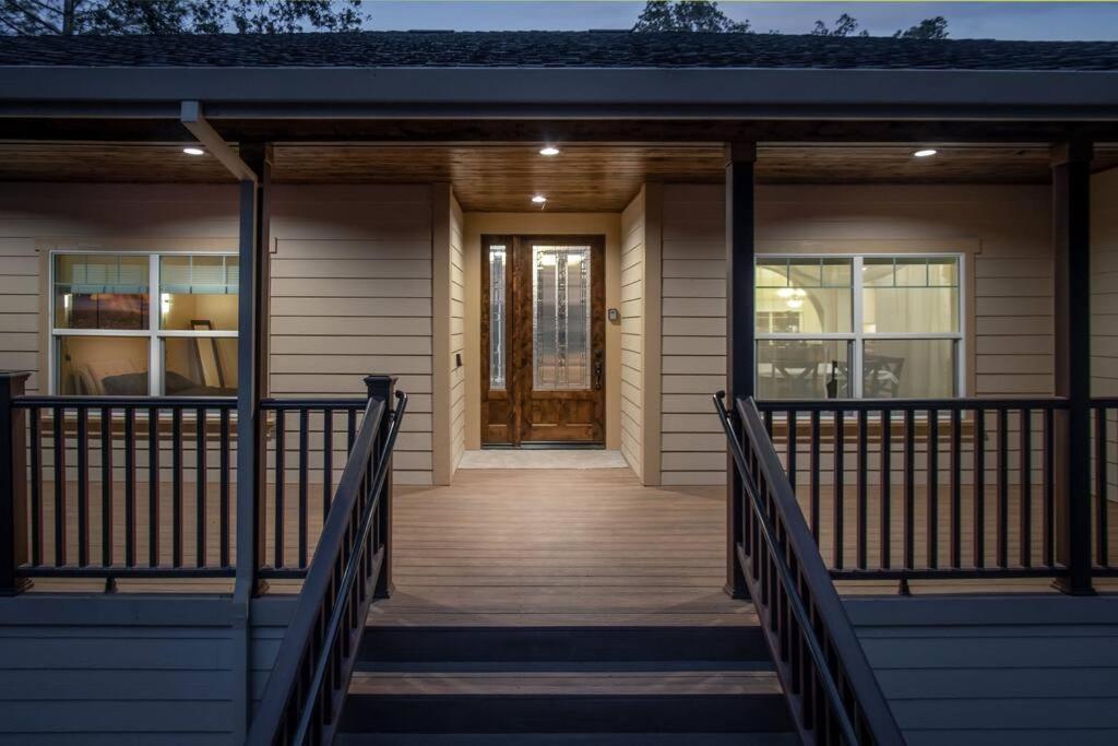Lakeside Retreat: Pine Mountain Luxury Near Yosemite Groveland Exterior photo