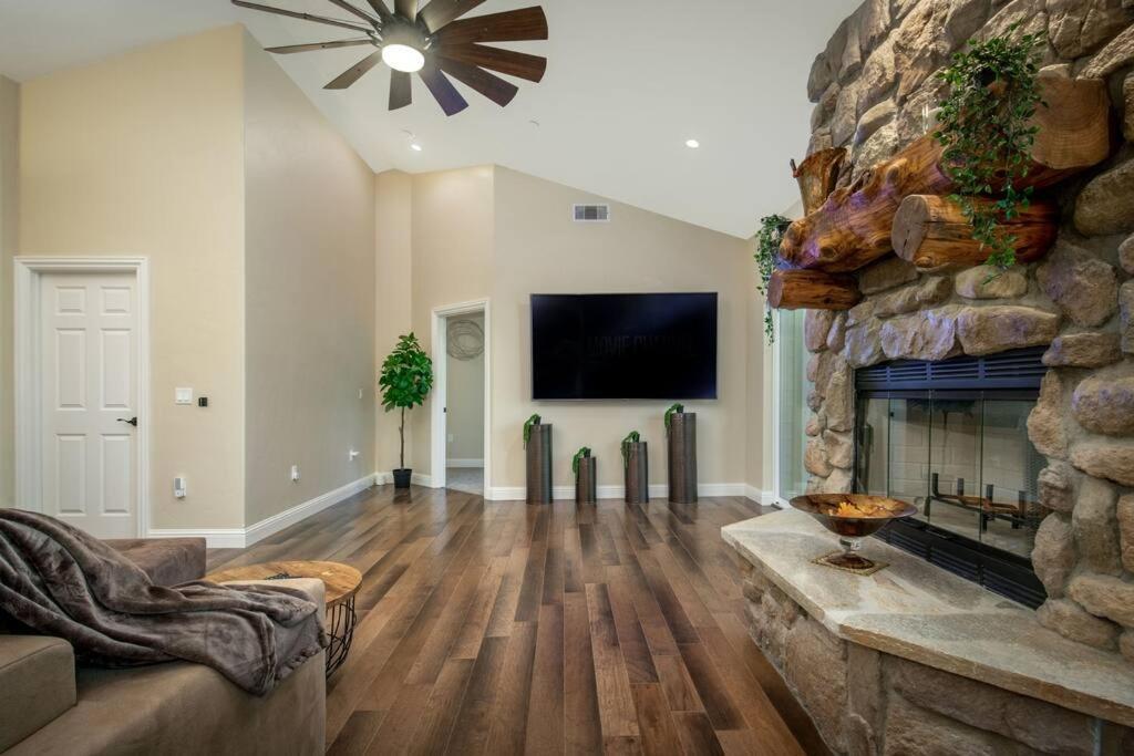 Lakeside Retreat: Pine Mountain Luxury Near Yosemite Groveland Exterior photo